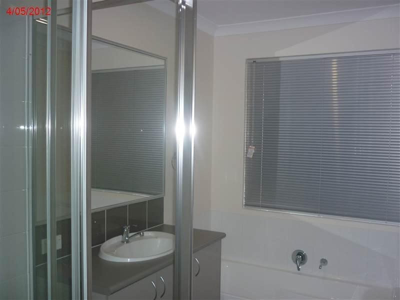 7 Greenslade Crescent, Ellenbrook WA 6069