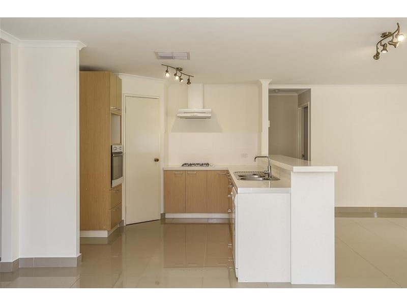 16 Beefwood Street, Banksia Grove WA 6031