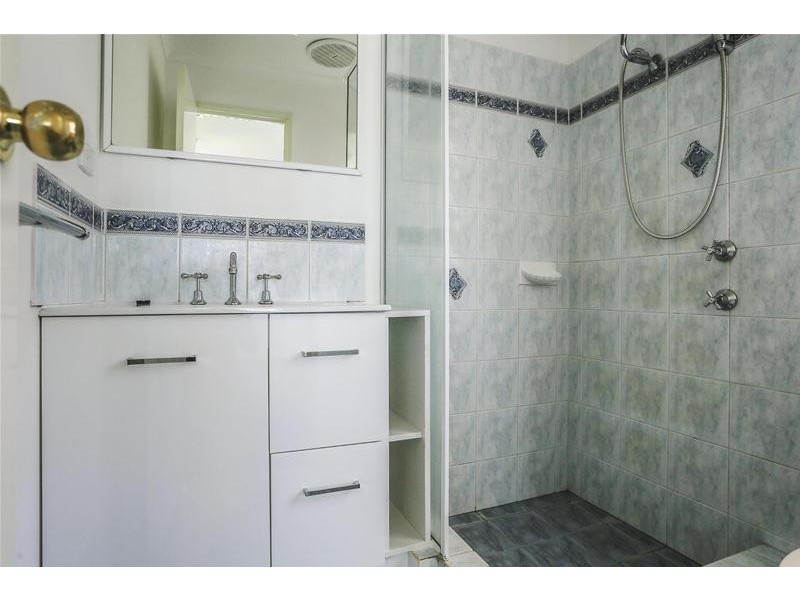 16 Beefwood Street, Banksia Grove WA 6031