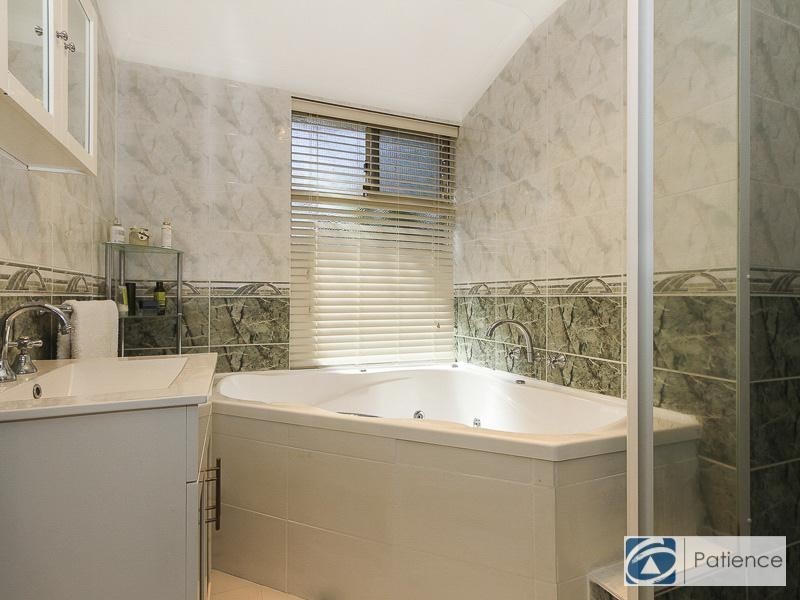 3 Charlotte Cove, Joondalup WA 6027