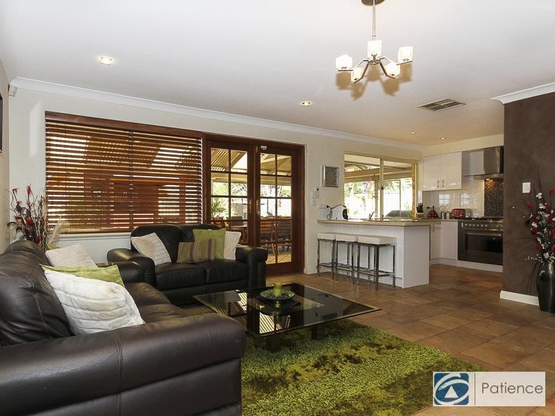 3 Charlotte Cove, Joondalup WA 6027