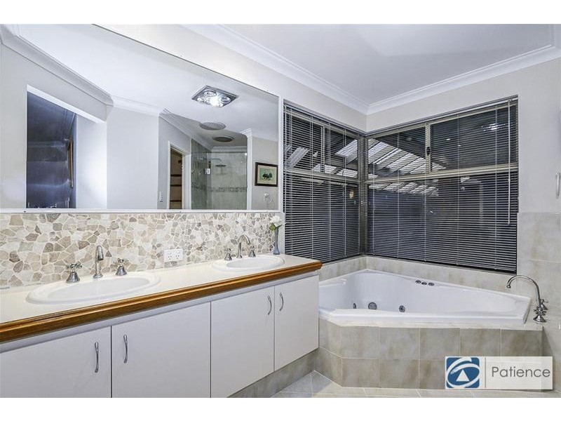 3 Stylis Cove, Mindarie WA 6030