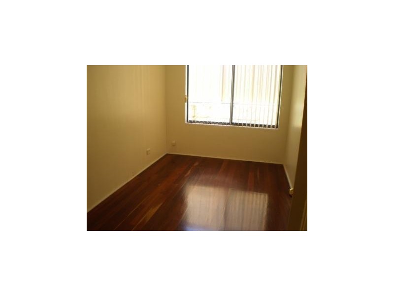 11 Chiddingstone Way, Darch WA 6065