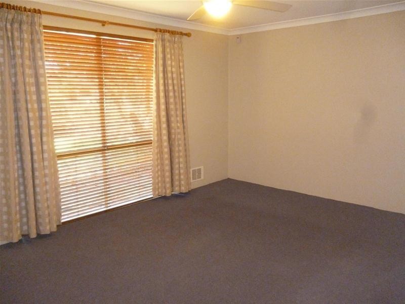 8 Bonneville Way, Joondalup WA 6027