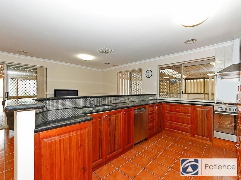 27 Jacob Close, Wanneroo WA 6065
