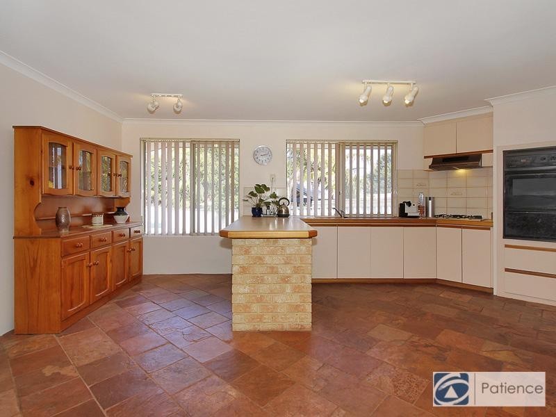 8 Katrine Crescent, Joondalup WA 6027