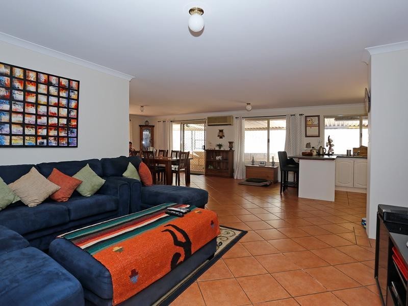 105 Balladong Loop, Carramar WA 6031