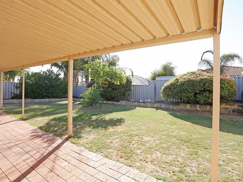 105 Balladong Loop, Carramar WA 6031