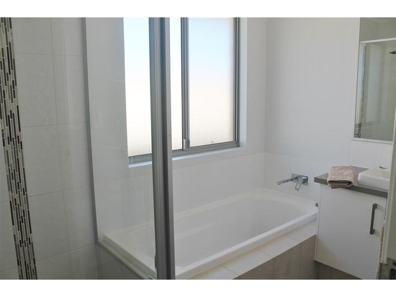 6 Yacht Way, Two Rocks WA 6037