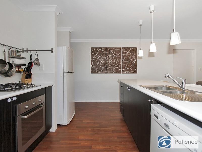 111 Sundowner Meander, Banksia Grove WA 6031