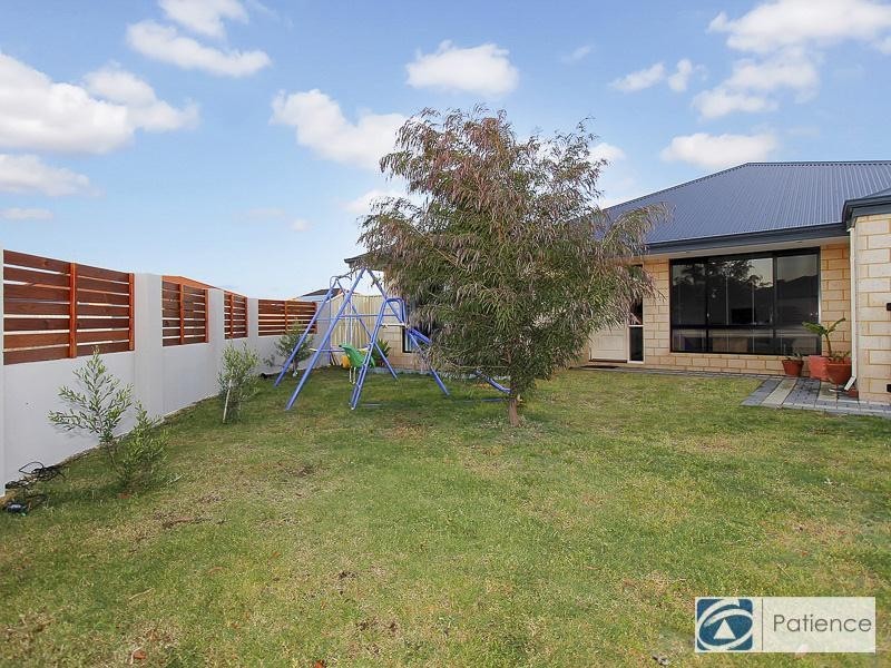 111 Sundowner Meander, Banksia Grove WA 6031