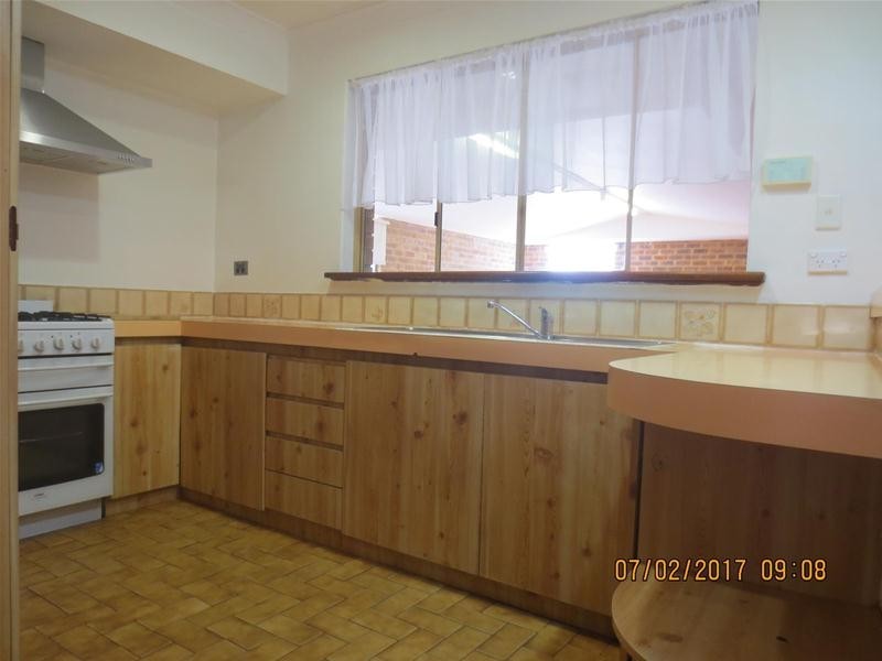 76 Giralt Road, Marangaroo WA 6064