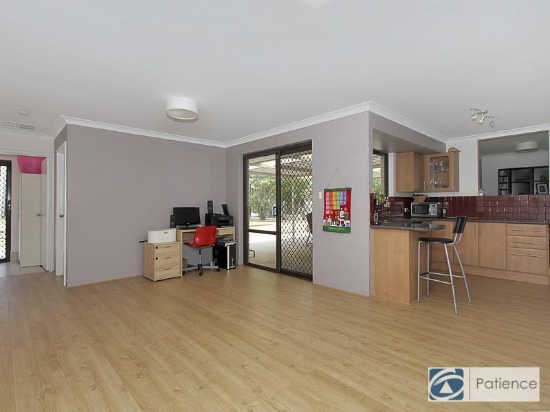 17 Smoothstone Court, Joondalup WA 6027