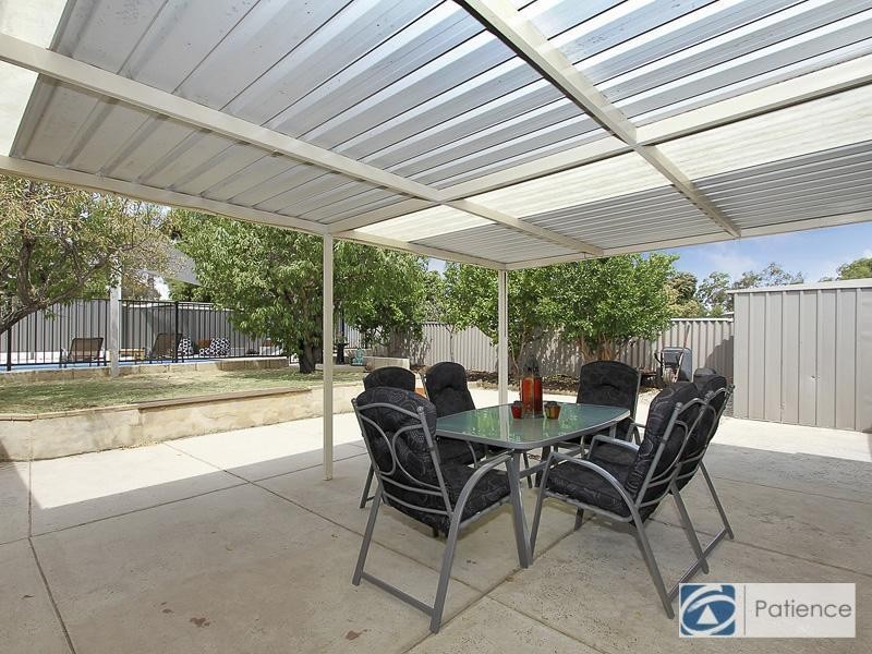 17 Smoothstone Court, Joondalup WA 6027