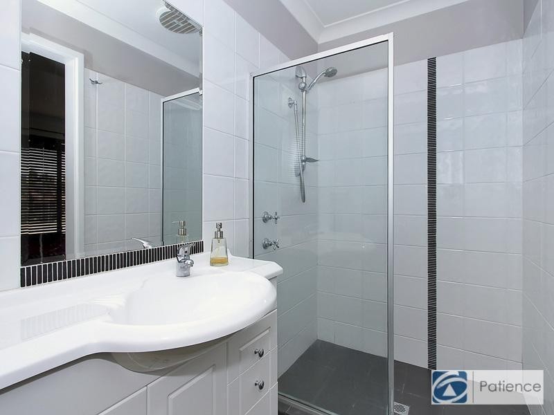 17 Smoothstone Court, Joondalup WA 6027