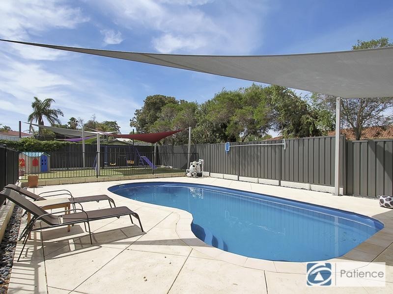 17 Smoothstone Court, Joondalup WA 6027