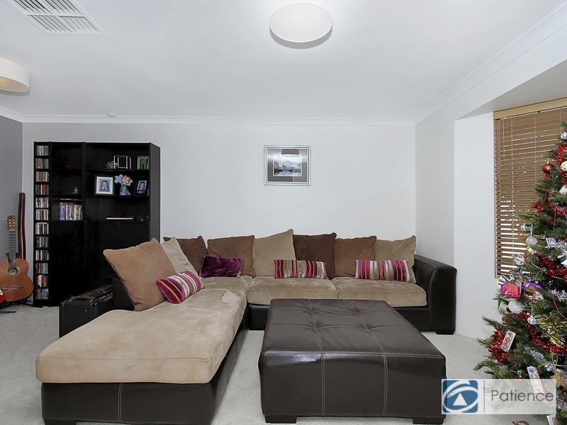 17 Smoothstone Court, Joondalup WA 6027