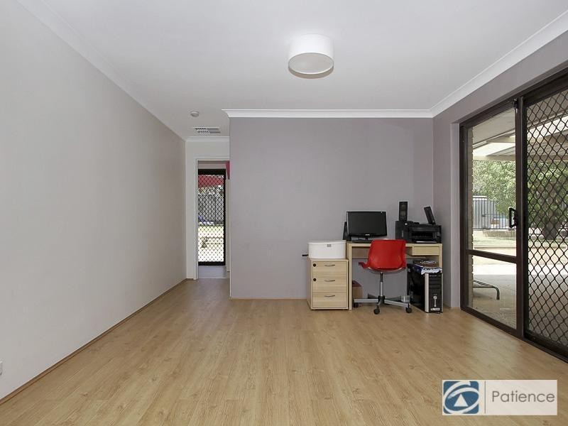 17 Smoothstone Court, Joondalup WA 6027