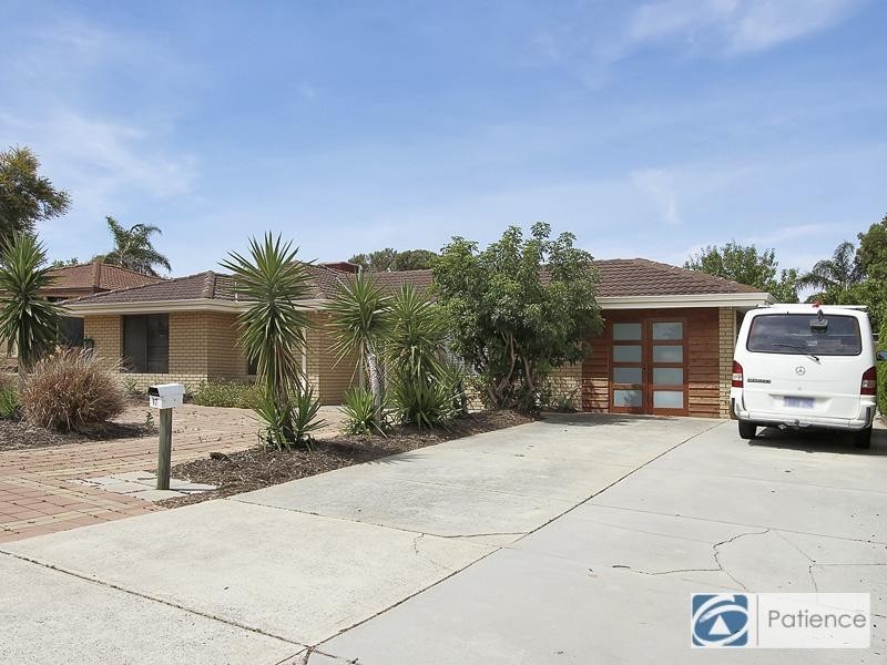 17 Smoothstone Court, Joondalup WA 6027