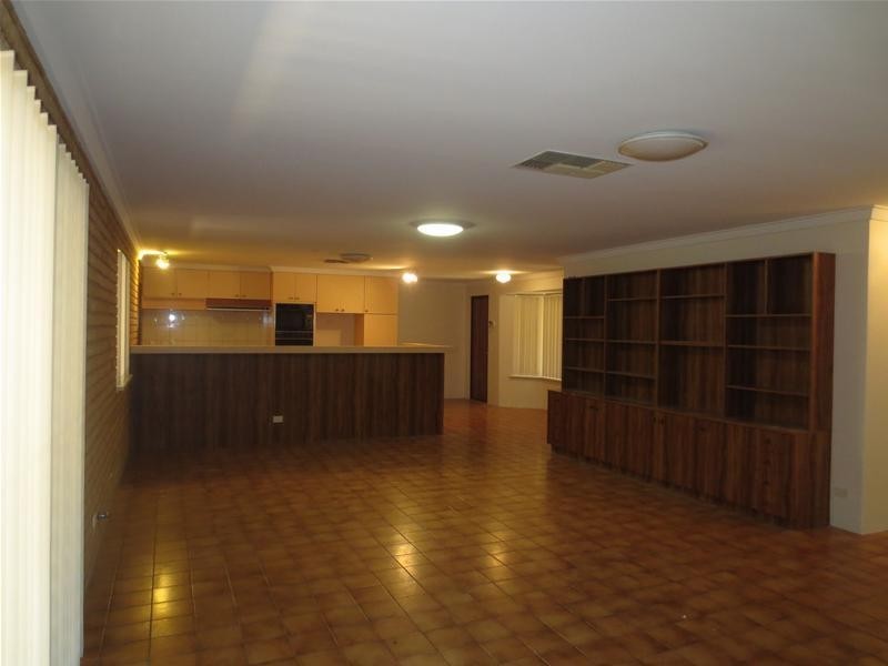 15 Monterey Drive, Woodvale WA 6026