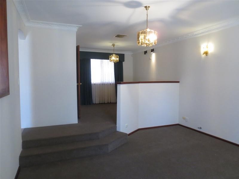 15 Monterey Drive, Woodvale WA 6026