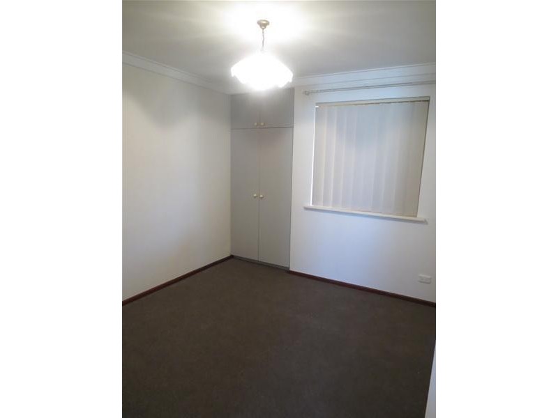 15 Monterey Drive, Woodvale WA 6026