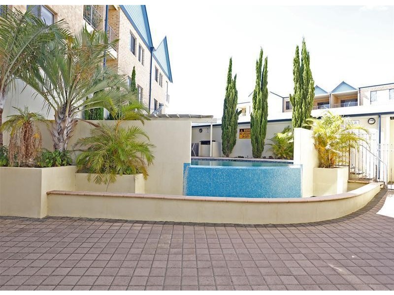 23/27 Piccadilly Circle, Joondalup WA 6027