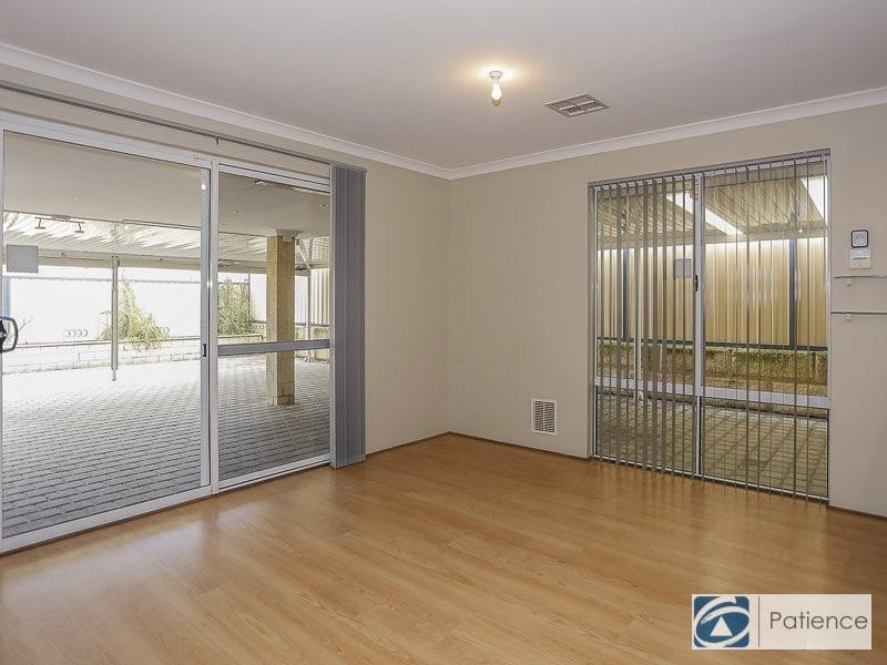 18 Scarfo Approach, Tapping WA 6065