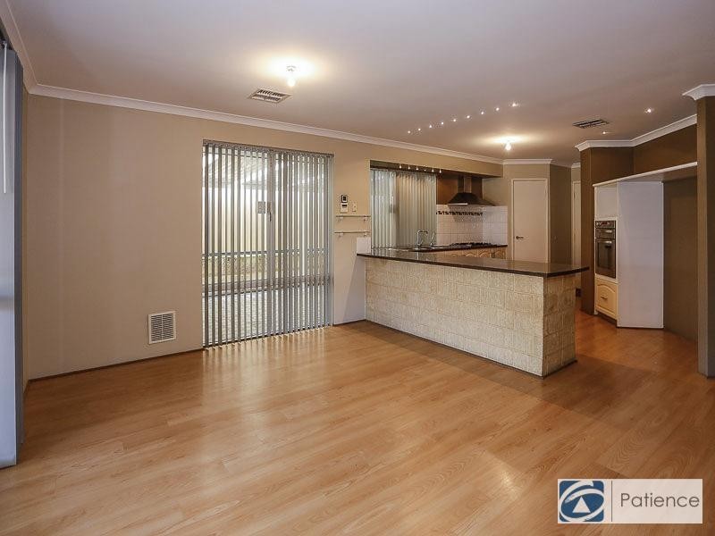 18 Scarfo Approach, Tapping WA 6065