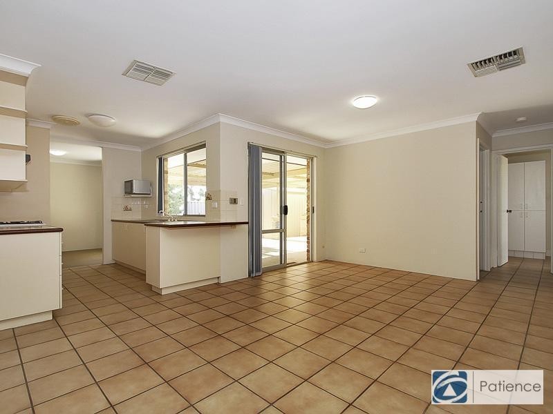 16 Dillon Glade, Joondalup WA 6027