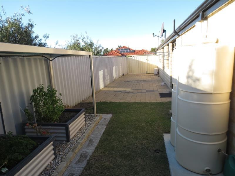 25 Kurnalpi Turn, Wanneroo WA 6065