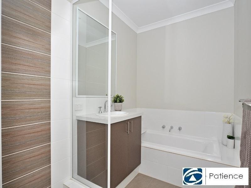 6 Hexham Terrace, Alkimos WA 6038