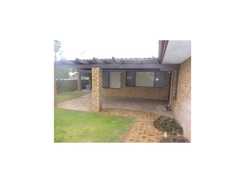 16 De Young Road, Craigie WA 6025