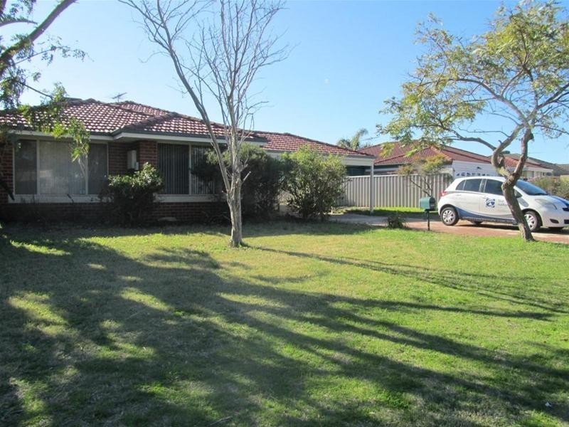 31 St Stephens Crescent, Tapping WA 6065