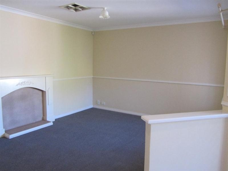 31 St Stephens Crescent, Tapping WA 6065