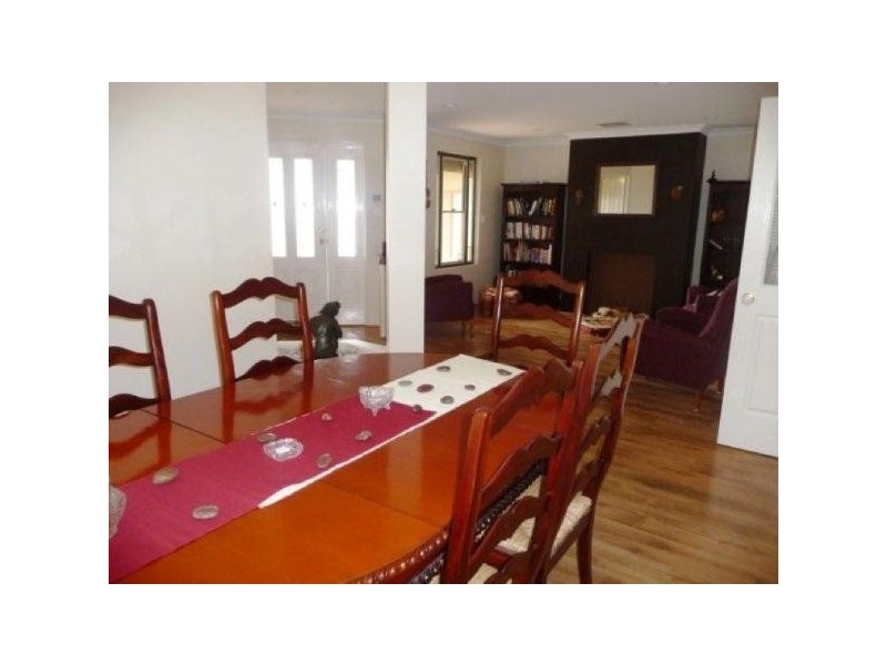 4 Akera Close, Hillarys WA 6025