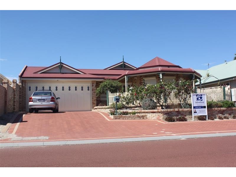 4 Akera Close, Hillarys WA 6025