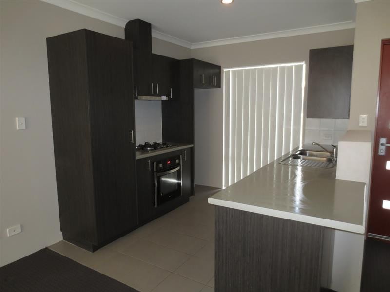 22 Nashville Loop, Currambine WA 6028