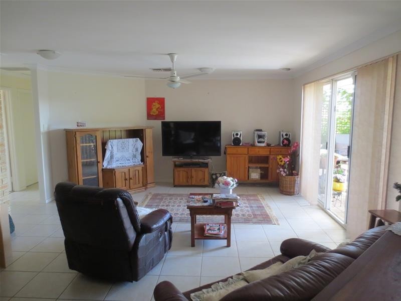 25 Ardrossan Loop, Kingsley WA 6026