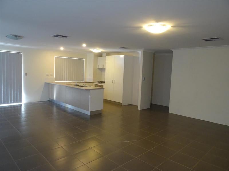 22 Barbarigo Bend, Aveley WA 6069