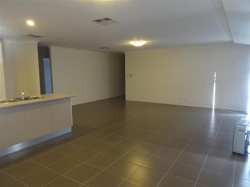 22 Barbarigo Bend, Aveley WA 6069