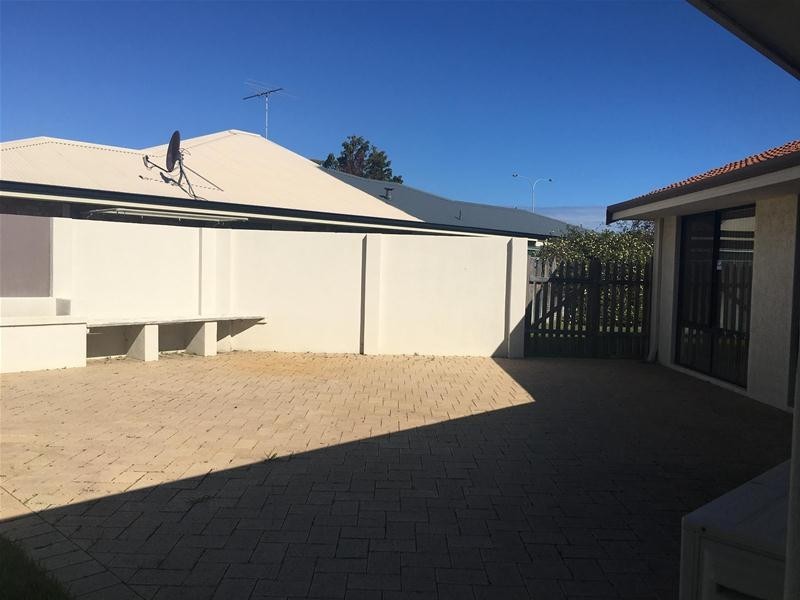 16 Seamill Glen, Kinross WA 6028