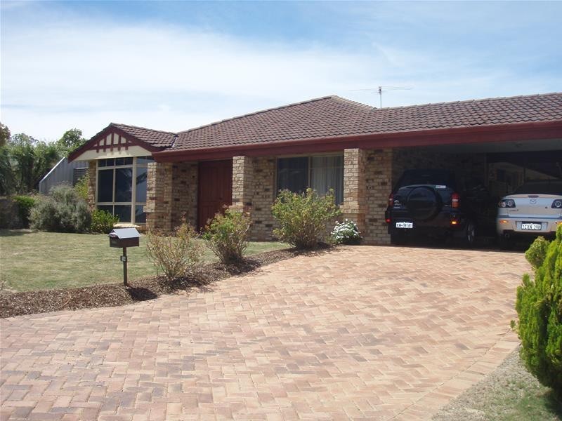 14 Gairloch Place, Joondalup WA 6027