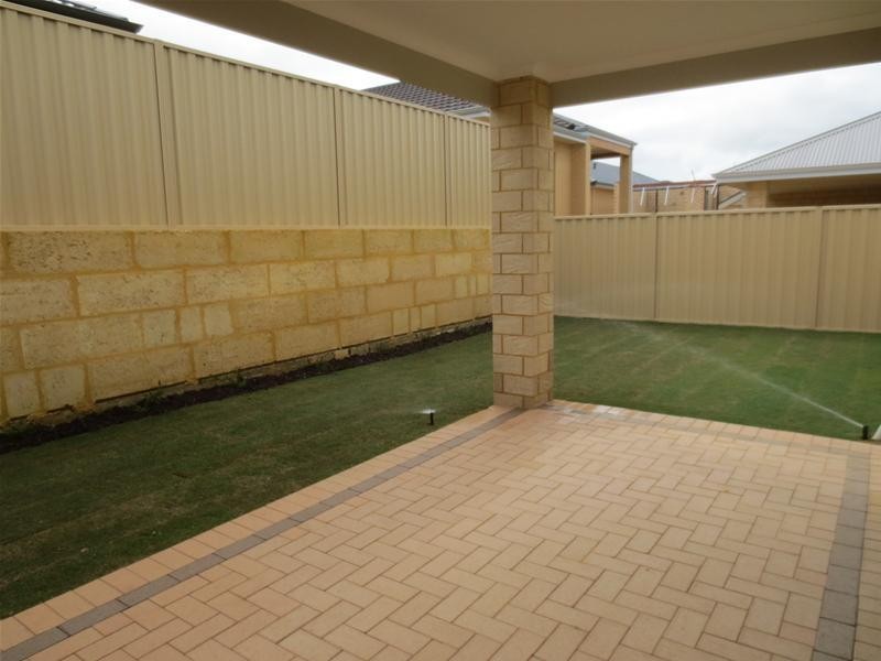 26 Windermere Chase, Butler WA 6036