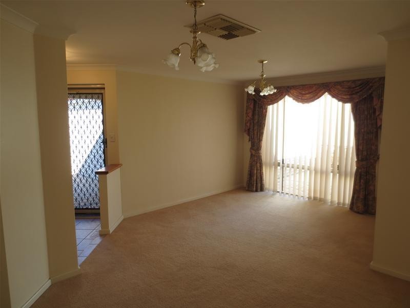 14 Miramare Boulevard, Currambine WA 6028