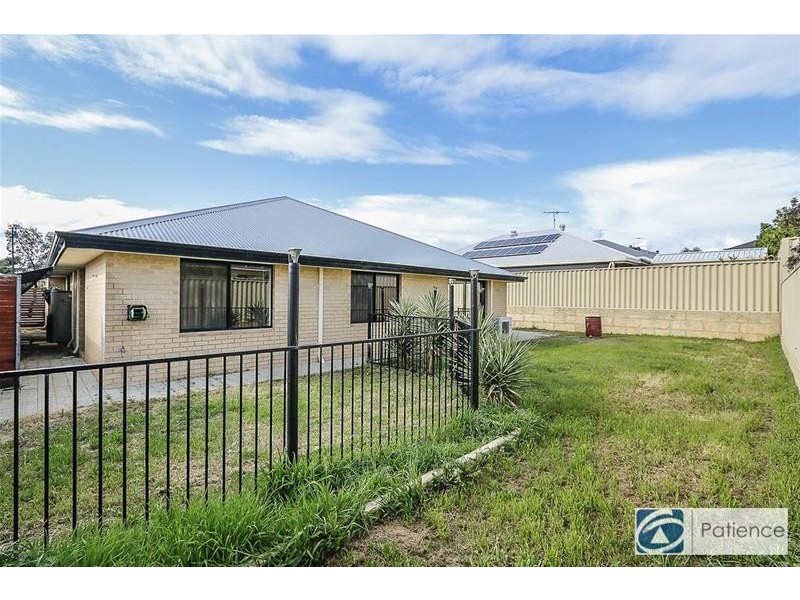 9 Cabanel Brace, Tapping WA 6065