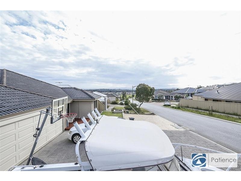 9 Cabanel Brace, Tapping WA 6065