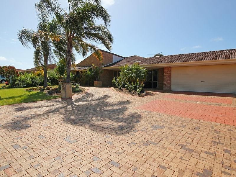 24 McDowell Crescent, Kingsley WA 6026