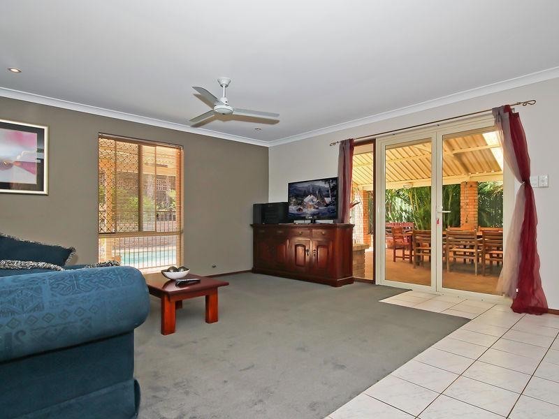 24 McDowell Crescent, Kingsley WA 6026