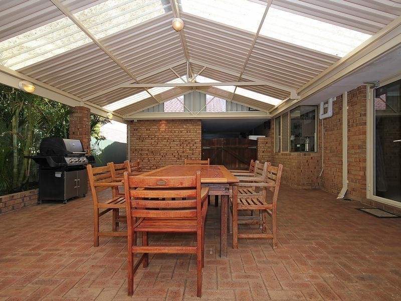 24 McDowell Crescent, Kingsley WA 6026